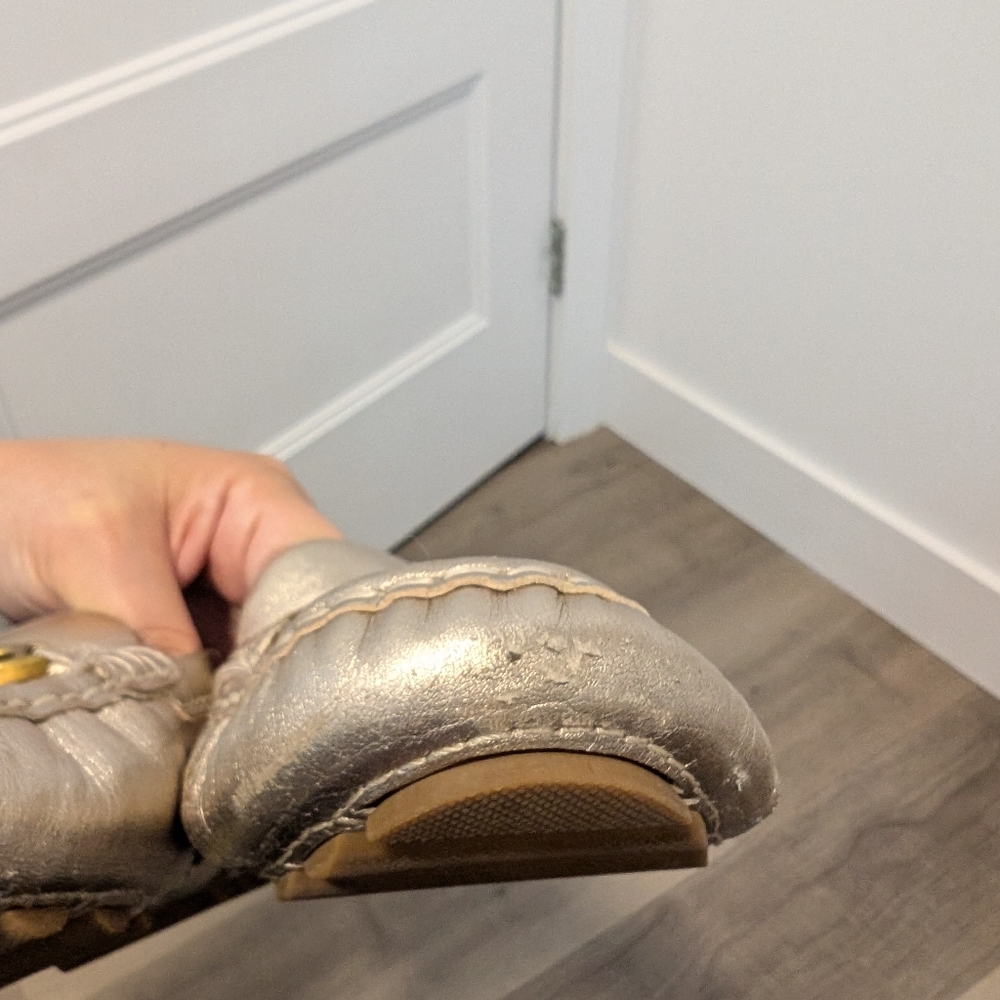 Coach/Champagne Loafer Sz 9.5 - Picture 8 of 8